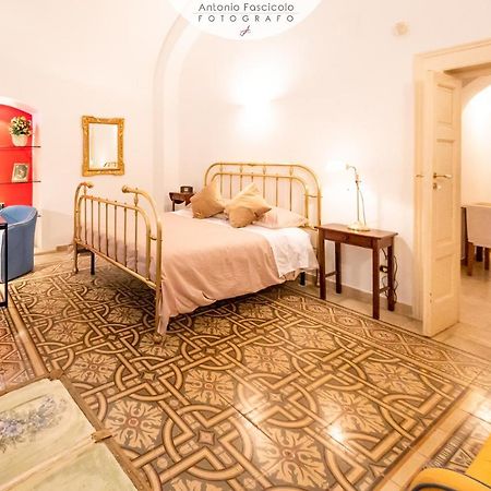 Апартаменти Antica Dimora Lombardi 1 Барі Екстер'єр фото